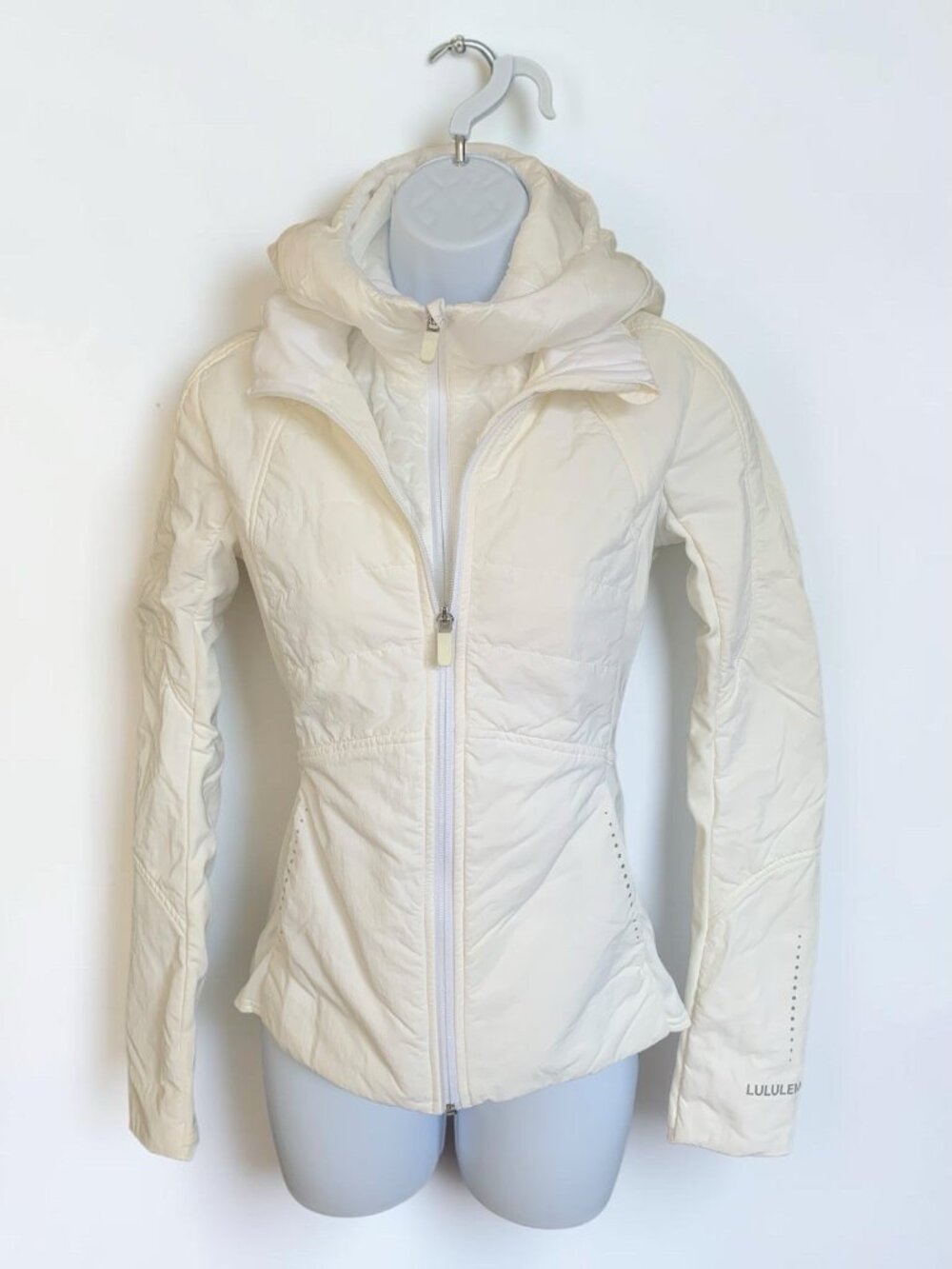Lululemon Extra Mile Jacket White Hooded Zip-in Quilted Puffer Coat, Size 2